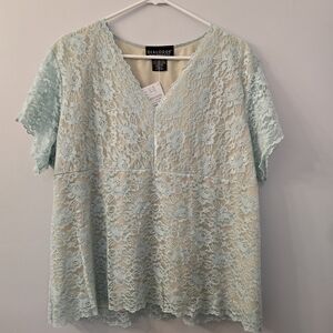 New with Tags Dialogue Women's Lined w/ Lace Overlay Pullover Top - Size 2X